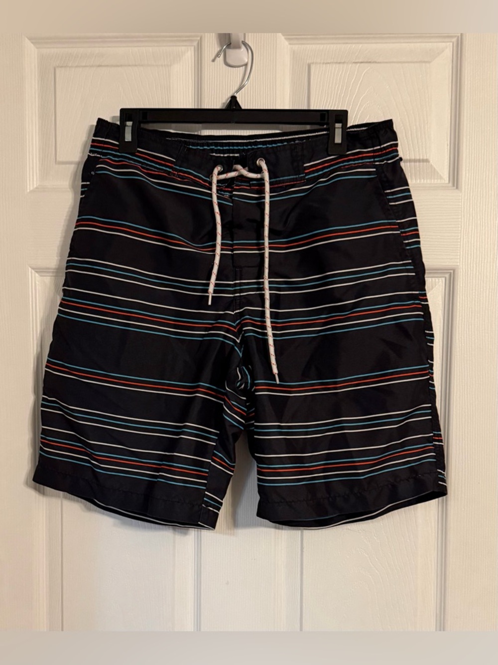 St. John’s Bay Men’s Striped Multicolored Swim Trunks With Pockets Size Medium